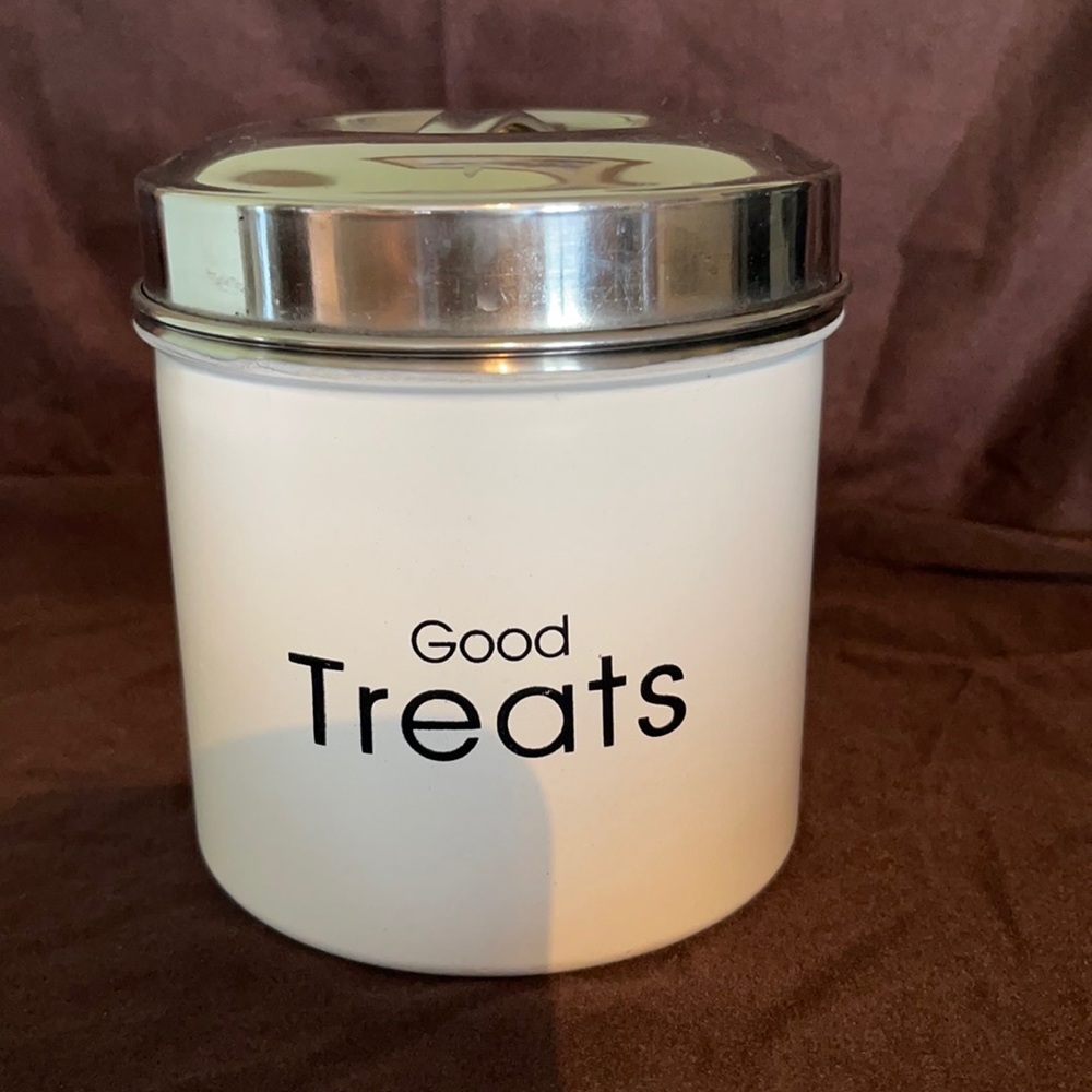 Metal pet treat container